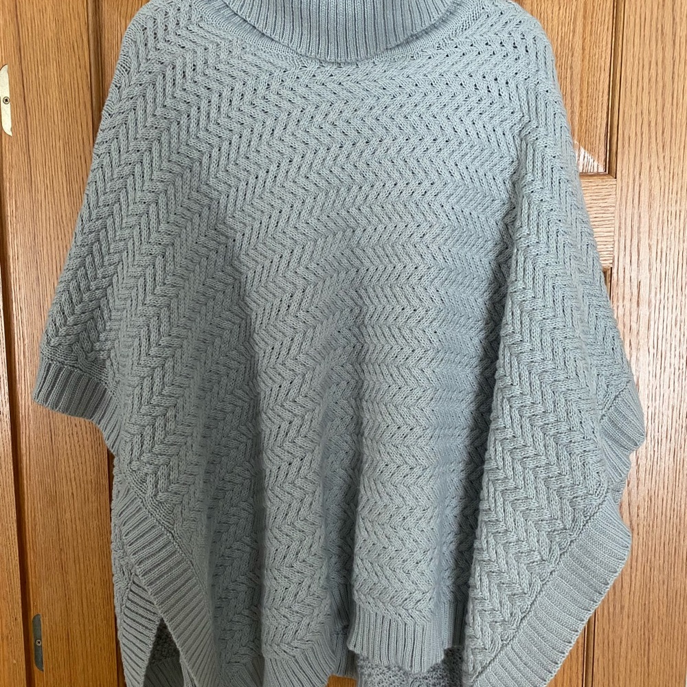 Lole Gray Knit Poncho